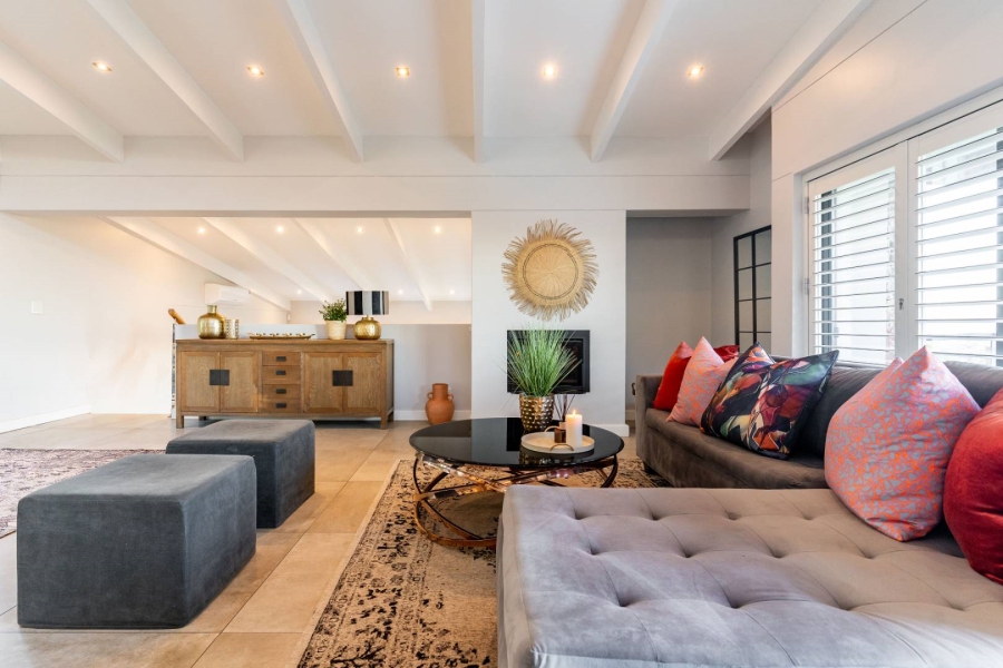 4 Bedroom Property for Sale in Stonehurst Mountain Estate Western Cape